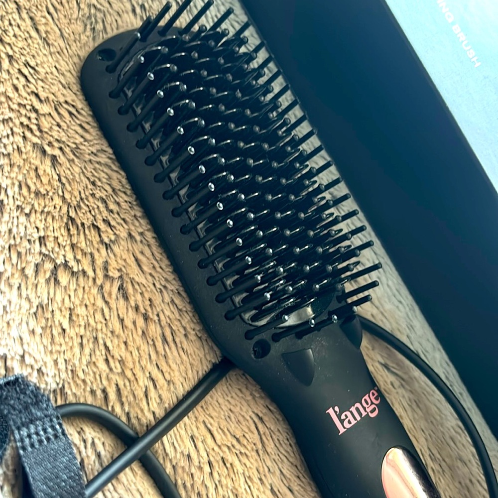 Lange Le Vite ceramic straightening brush